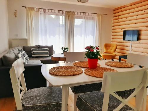 Standard Apartment image 10