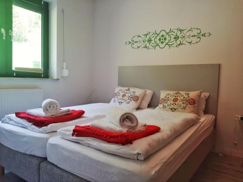 Standard Apartment image 3