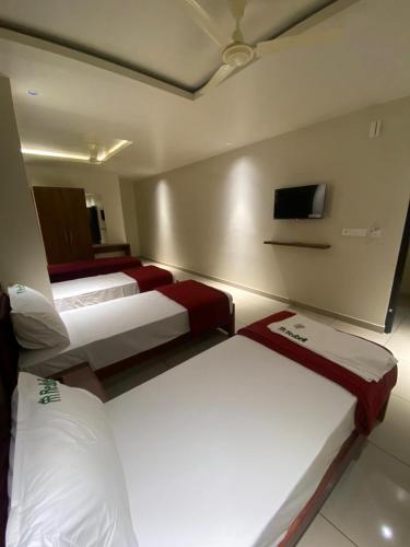 Redbell Suites Kizhisseri