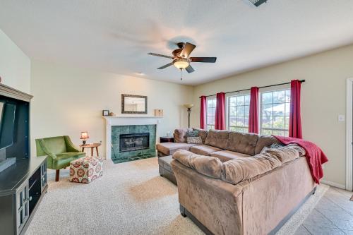 Harmony House Texas in Carrollton Private Pool! in Carrollton, USA