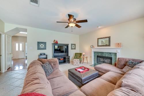 Harmony House Texas in Carrollton Private Pool! in Carrollton, USA
