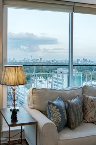 2-bed flat with balcony in Notting Hill London