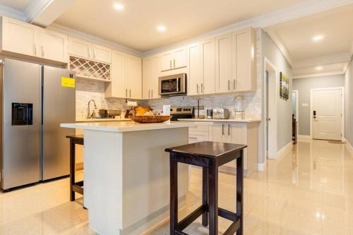 cuisine, serendipity on the beach Ocho Rios in Saint Ann's Bay