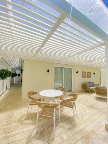 Villa with Private Pool image 6