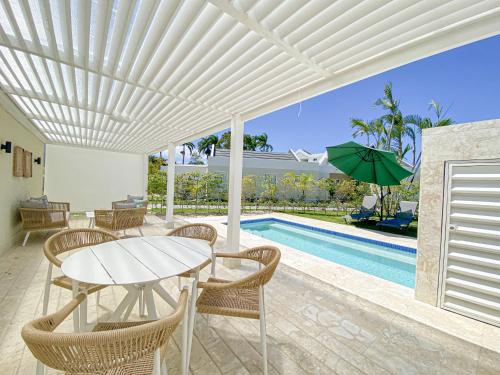 Villa with Private Pool room in Xeliter Green One Playa Dorada
