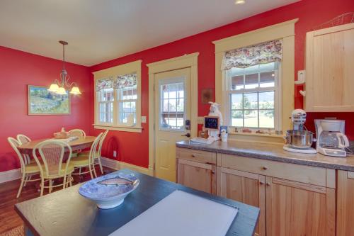 Large Family Home with View 1 Mi to Red Lodge Ski! - image 6