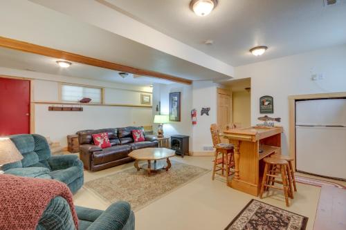 Large Family Home with View 1 Mi to Red Lodge Ski! - image 11