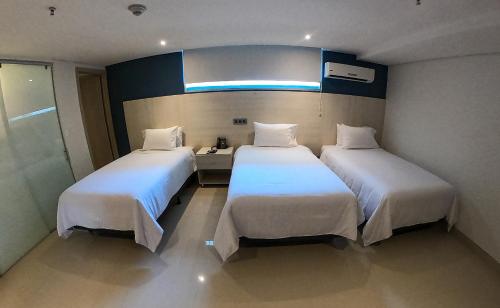 Triple Room image 5