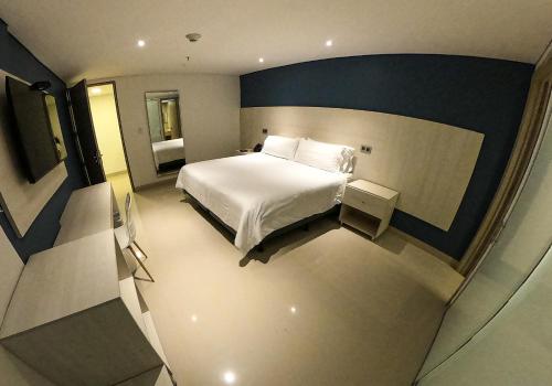 Suite image 1