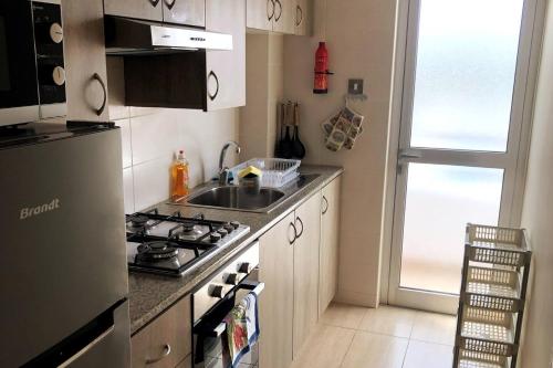 Konyha, Beach apartment Mackenzie, Larnaca in Kastella Beach