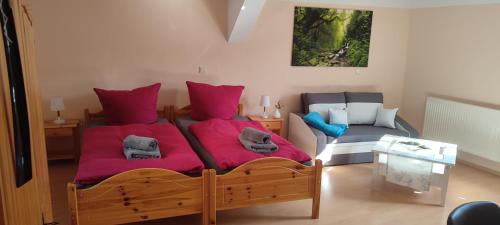 1 queen bed