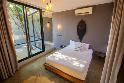 Suite with Terrace image 4