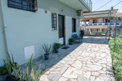 สวน, Filoxenia House at Anemochori village in พีร์กอส