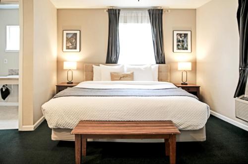 Sierra Mountain Inn - image 7
