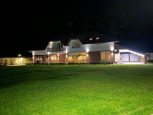 WineGarden, Mukačevo (fotografie 3)