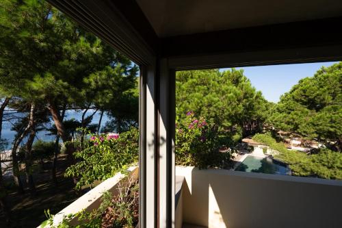 493330609 Praia Art Resort - Small Luxury Hotels of the world
