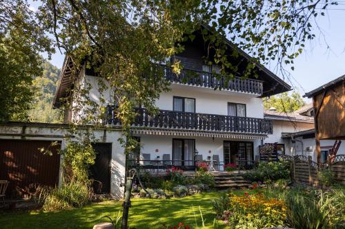Hotel Alpenhof - image 11