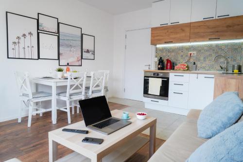 Central Cosy, Fully Renovated 2BD Near the Cathedral, Warna (zdjęcie 10)