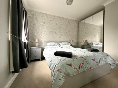 Stylish Village Townhouse w/ Parking – Near Leeds & York, Leeds (Foto 7)