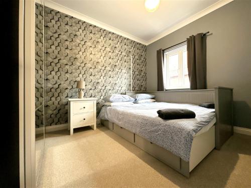 Stylish Village Townhouse w/ Parking – Near Leeds & York, Leeds (Foto 2)