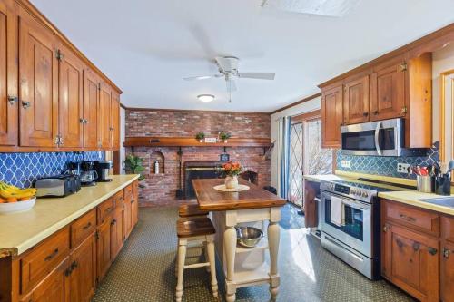 5 Bedroom Cozy New England home - Cobb Meadow House in Peterborough (NH)