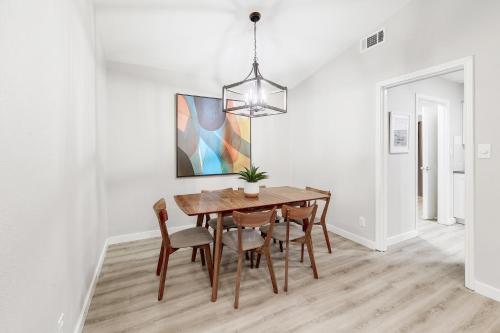 The Hiatus, Round Rock, Ideal for Family or Work in Round Rock, USA