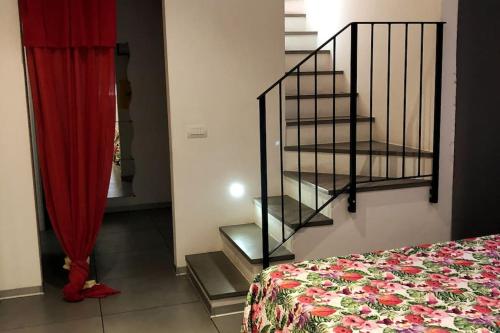 Loft con ampia terrazza a 500 MT da Piazza Bovio.