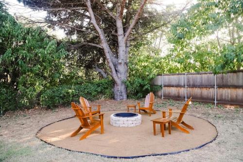 The Little Getaway-Sleeps 4, Firepit, Pet friendly