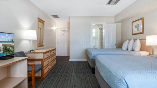 Palm Crest Resort Motel – St. Pete Beach, FL