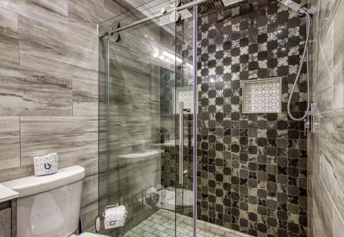 A Stones Throw Relax & Unwind Free attraction Tickets WIFI - image 4