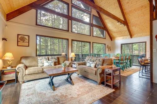 Deluxe A-Frame Home w/ Game Room & Deck! - Valle Escondido, NM