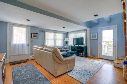 Charming Scituate Home with Deck - Walk to Beaches! in Scituate, USA