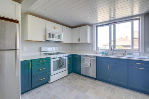 Charming Scituate Home with Deck - Walk to Beaches! in Scituate, USA
