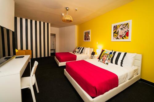 The Fox Hotel - image 11