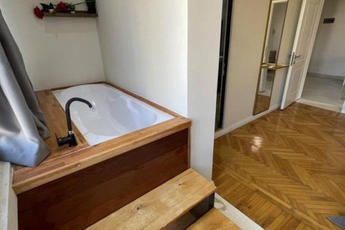 Central Apartment M. Shyri str.1, Tirana (photo 4)