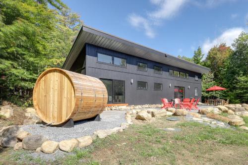 Adirondack Cabin Near Whiteface Mountain Resort! in Wilmington, USA