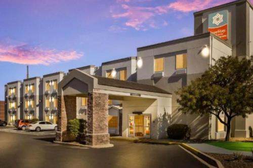 SureStay Plus by Best Western Mesa Superstition Springs