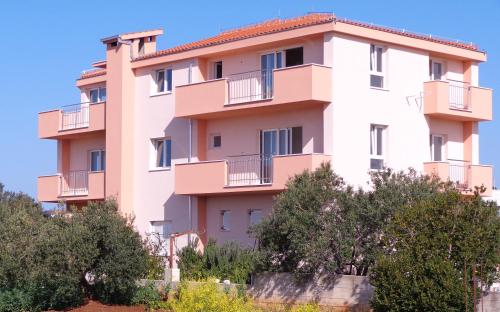 Villa Palas Apartments 2 - image 8