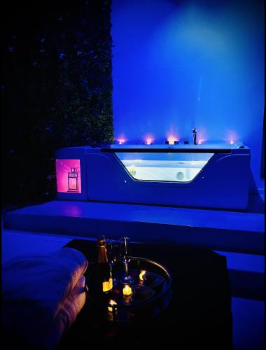 Suite in the City avec JACUZZI PRIVATIF - Hyper Centre, Montpellier (zdjęcie 8)