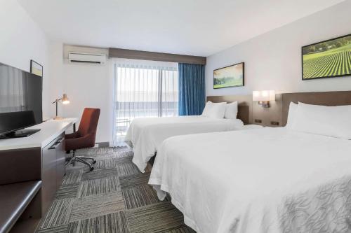 Hilton Garden Inn Davis Downtown - image 7
