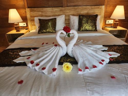 Starlake Villa & Glamping Room Type - Double Room with Lake View