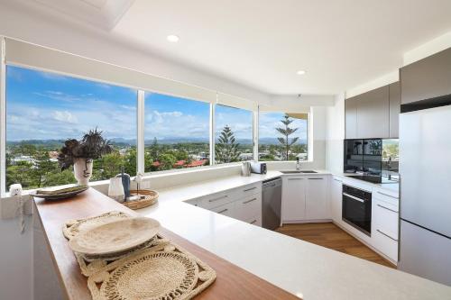 Burleigh Vista Apartment - Views - Tap to explore photos