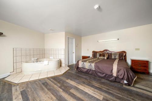Thumb Heritage Inn - image 13