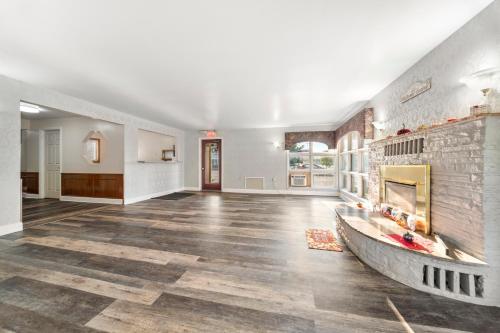 Thumb Heritage Inn - image 6