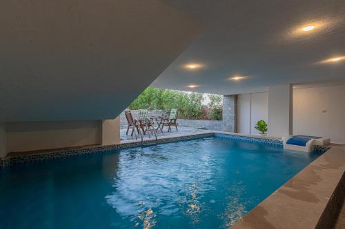 Úszómedence, Sola inn hotel hurghada in Hurghada vízparti része