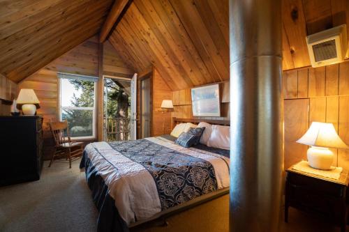 The Cedar House in Otter Rock (OR)