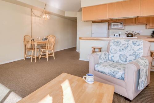 Waters Edge 302 - image 10