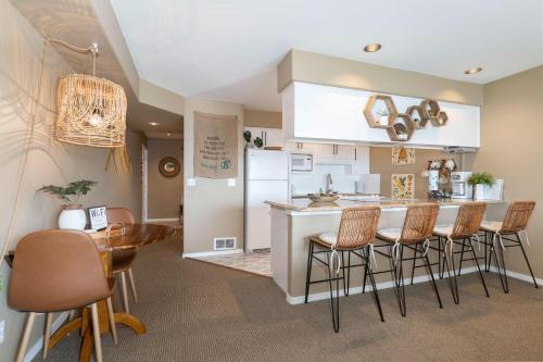 Waters Edge 304 WE - image 7