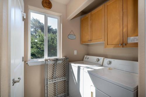 Beverly Beach Overlook - image 10