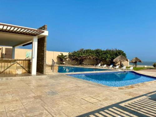 Bassein, Victoria’s Beach house in Alvarado